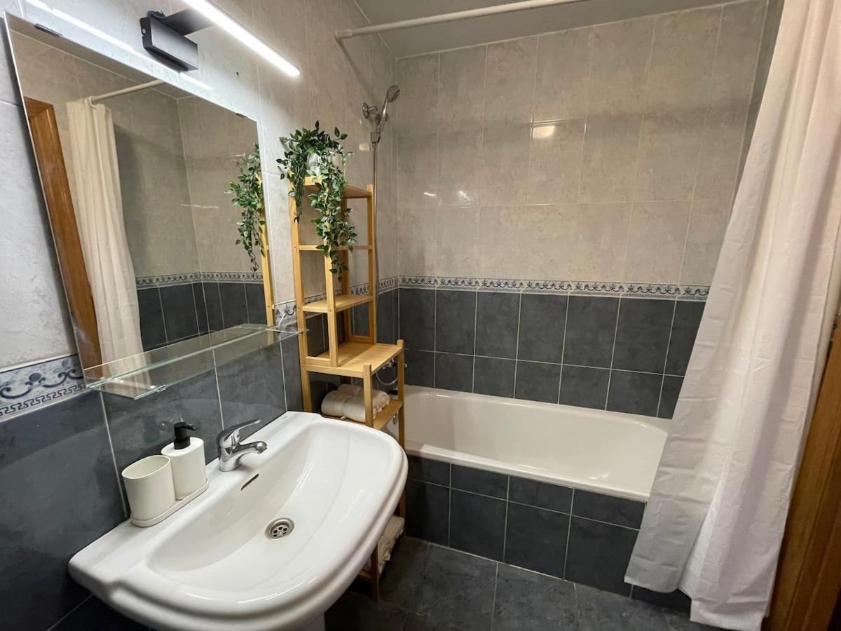 Apartamento Y Piso Frente Al Mar Con Vistas En ガルチャ エクステリア 写真